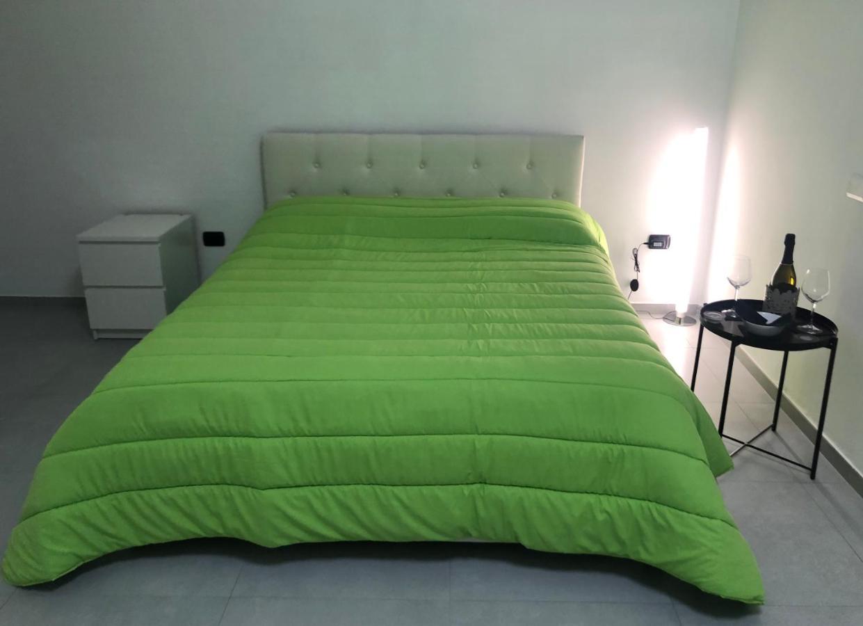 Casa Vacanze Modern Walls モノーポリ エクステリア 写真